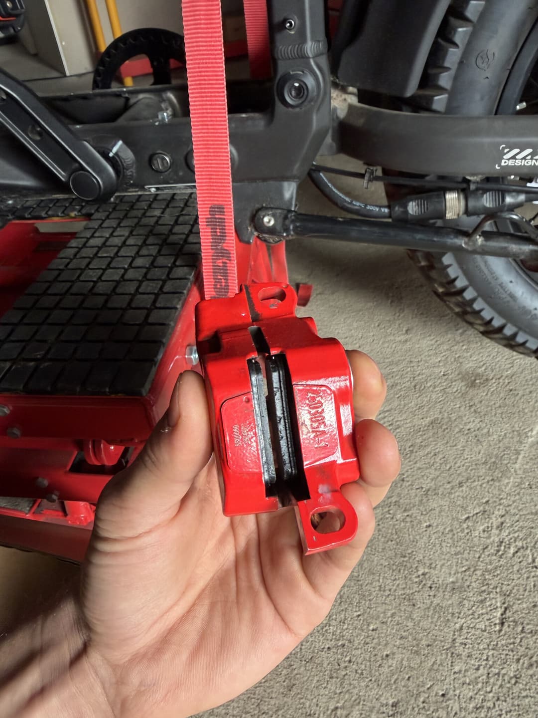 brake/pads-seated-sharp.jpg