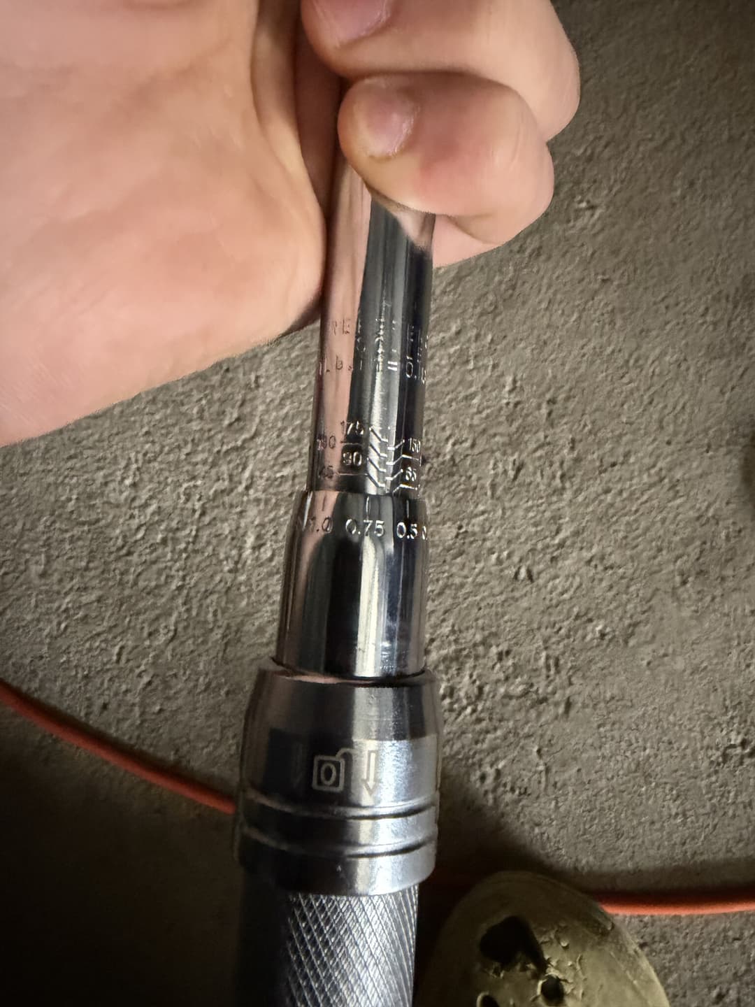 torque/wrench-setting-wrong-scale.jpg